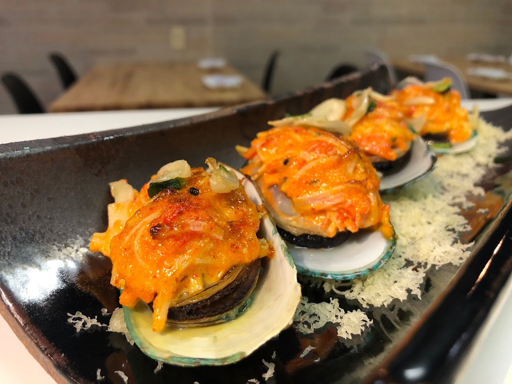 Kanbu Sushi 777 | restaurant | 777 E Eisenhower Pkwy Suite 110, Ann Arbor, MI 48108, USA | 7349295721 OR +1 734-929-5721