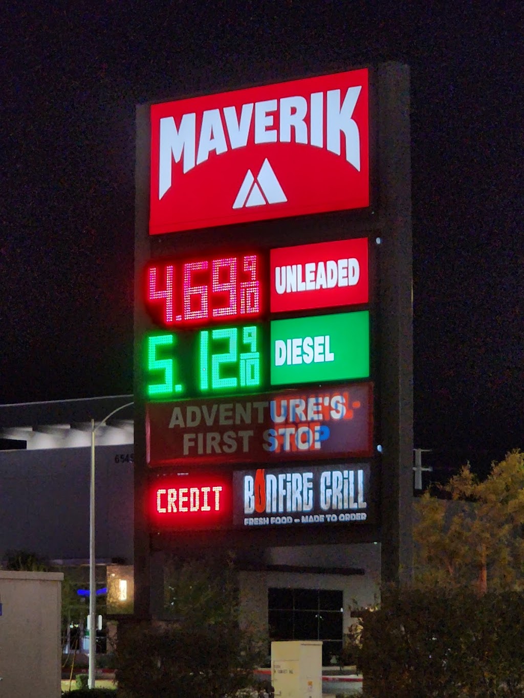 Maverik Adventures First Stop | restaurant | 6475 S Decatur Blvd, Las Vegas, NV 89118, USA | 7029791276 OR +1 702-979-1276