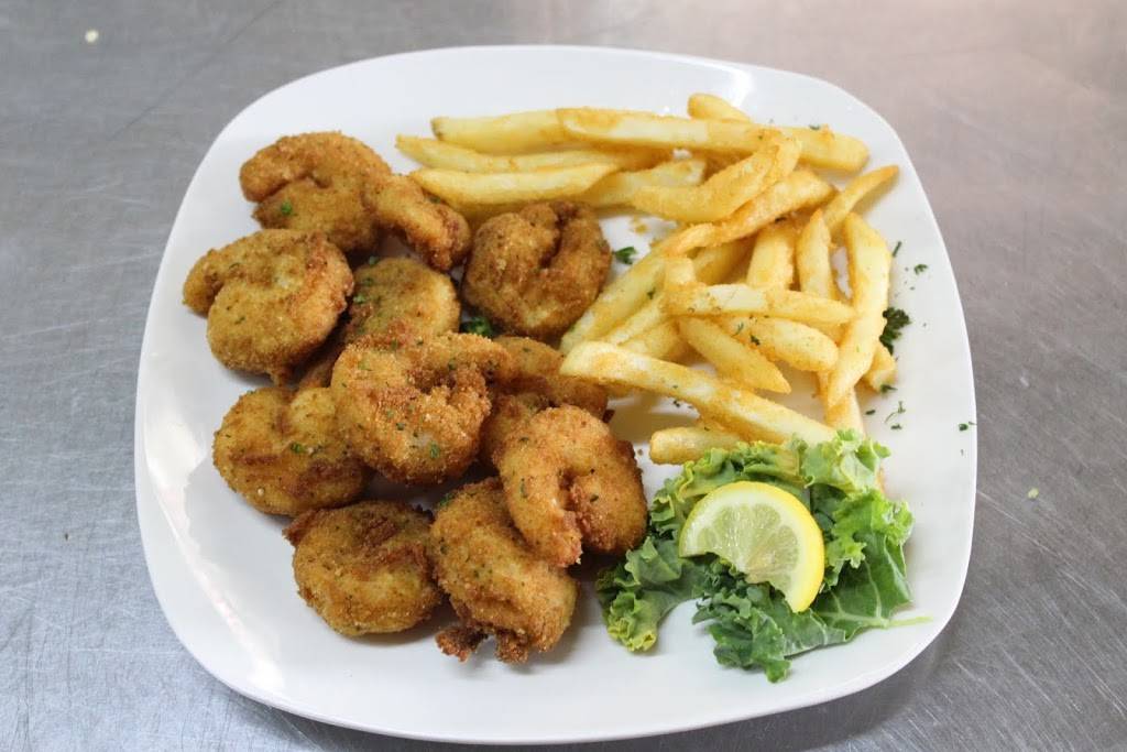 Bellas Twisted Grill | restaurant | 224 Peavine Rd Ste 106, Crossville, TN 38555, USA | 9313370337 OR +1 931-337-0337