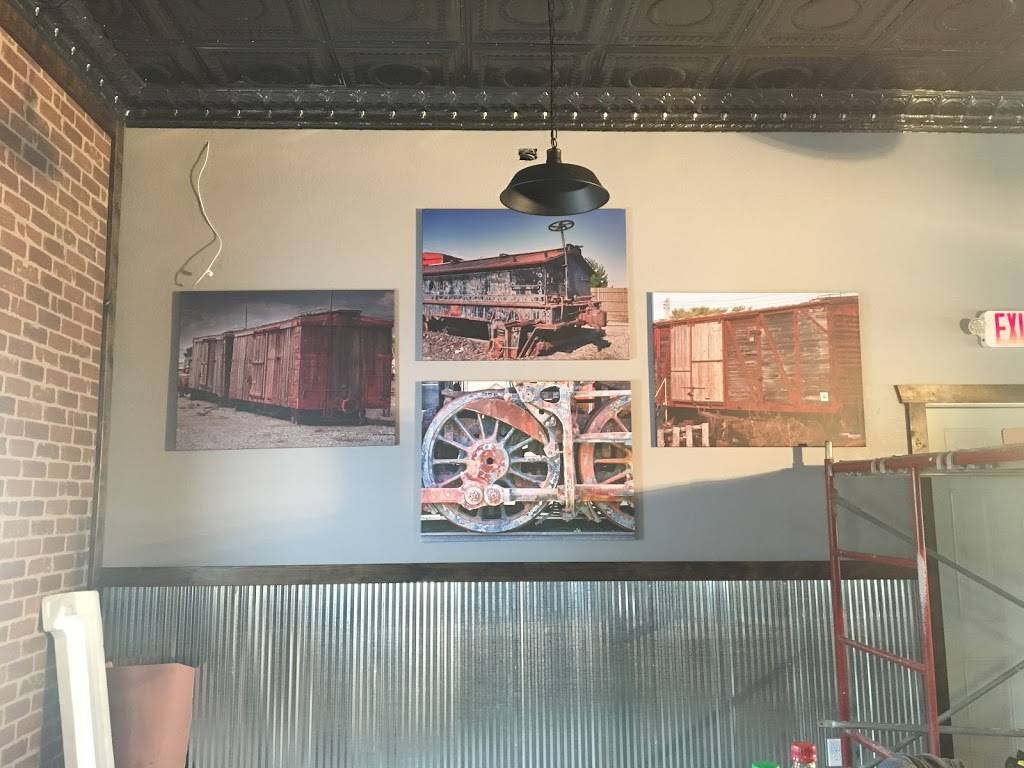 Uncle Georges Bar & Grill | restaurant | 225 Railroad St, Silver Lake, WI 53170, USA | 2628855005 OR +1 262-885-5005