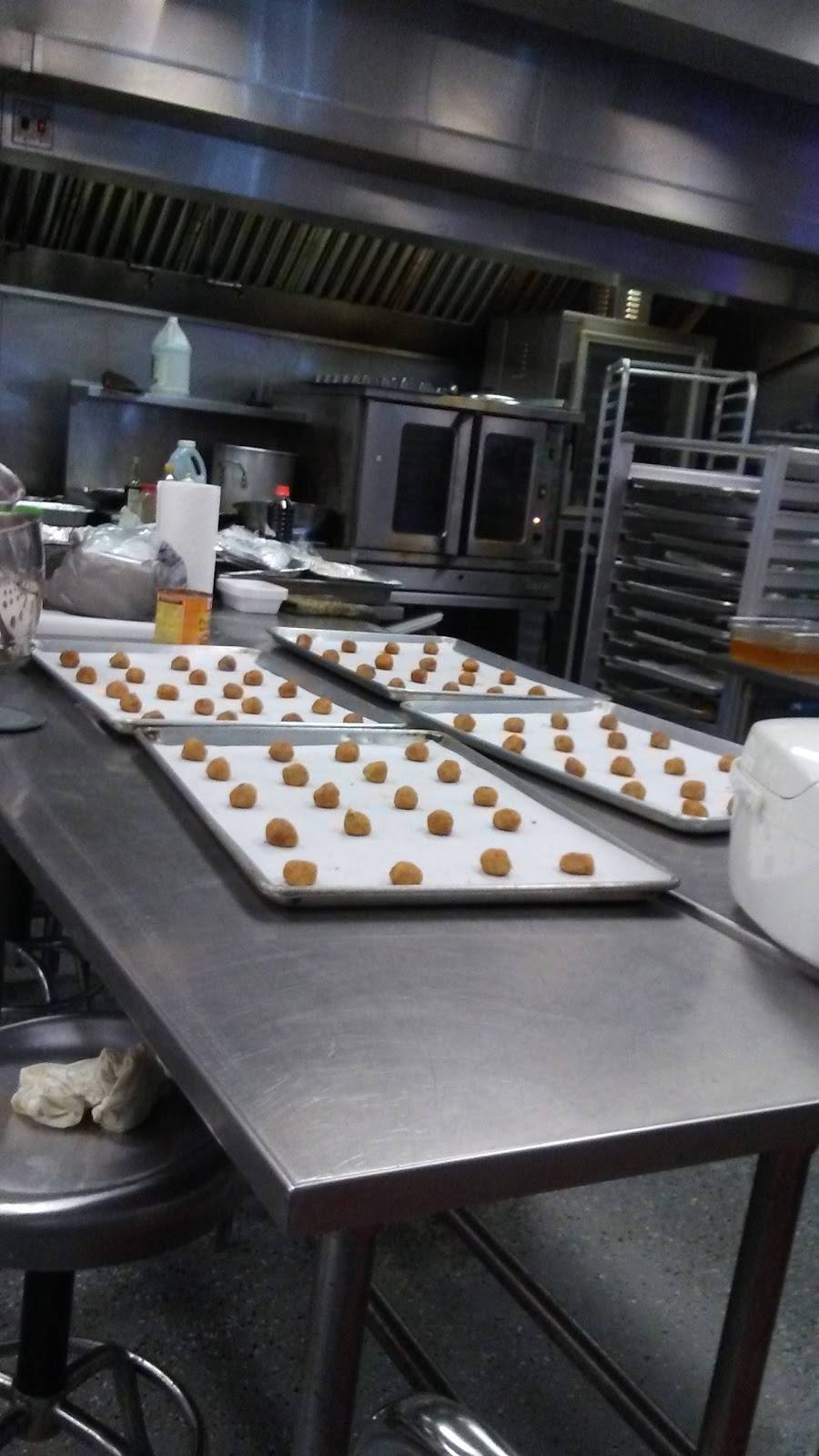 ZWild Vegans | restaurant | 380 W Market St, York, PA 17401, USA | 7178550040 OR +1 717-855-0040