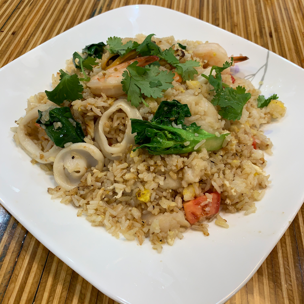 Kings 9 Thai Cuisine | restaurant | 635 N Main St, Corona, CA 92880, USA | 9514273223 OR +1 951-427-3223