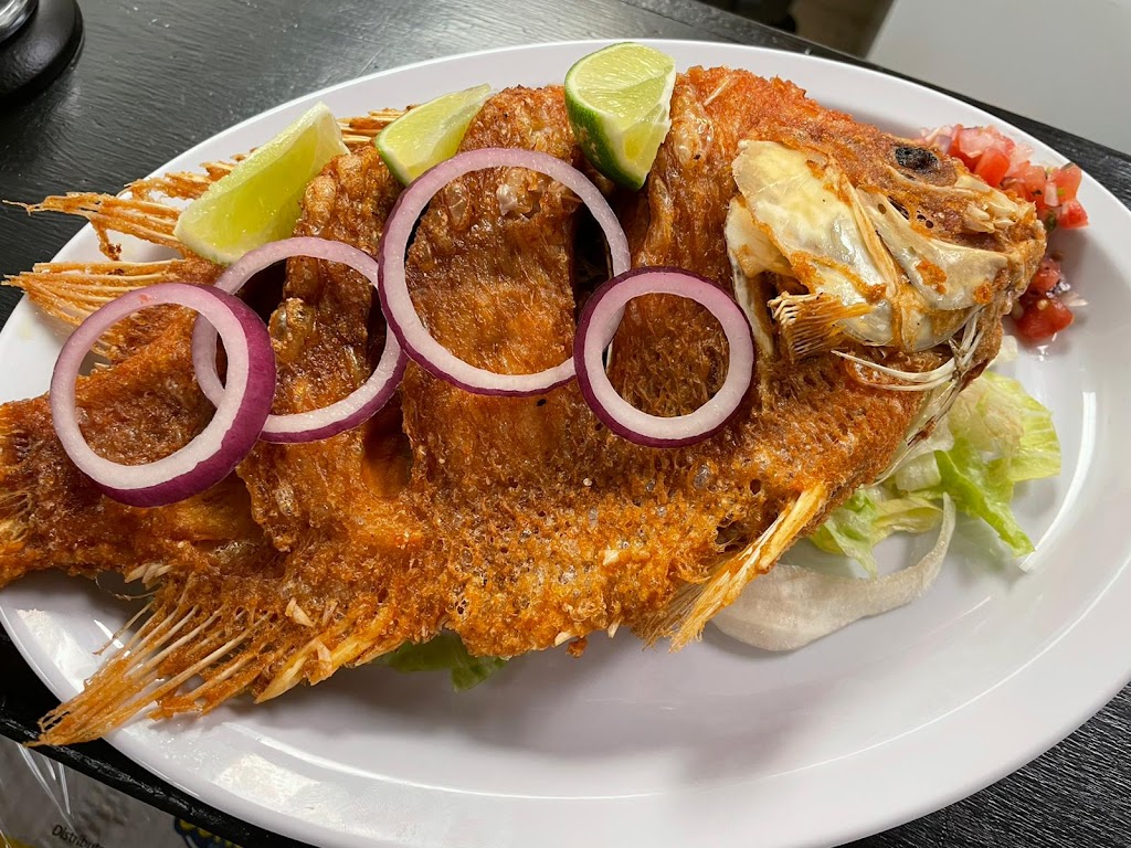 Antojitos Salvadoreños restaurant | restaurant | 213 FL-7, Margate, FL 33068, USA | 9542479744 OR +1 954-247-9744