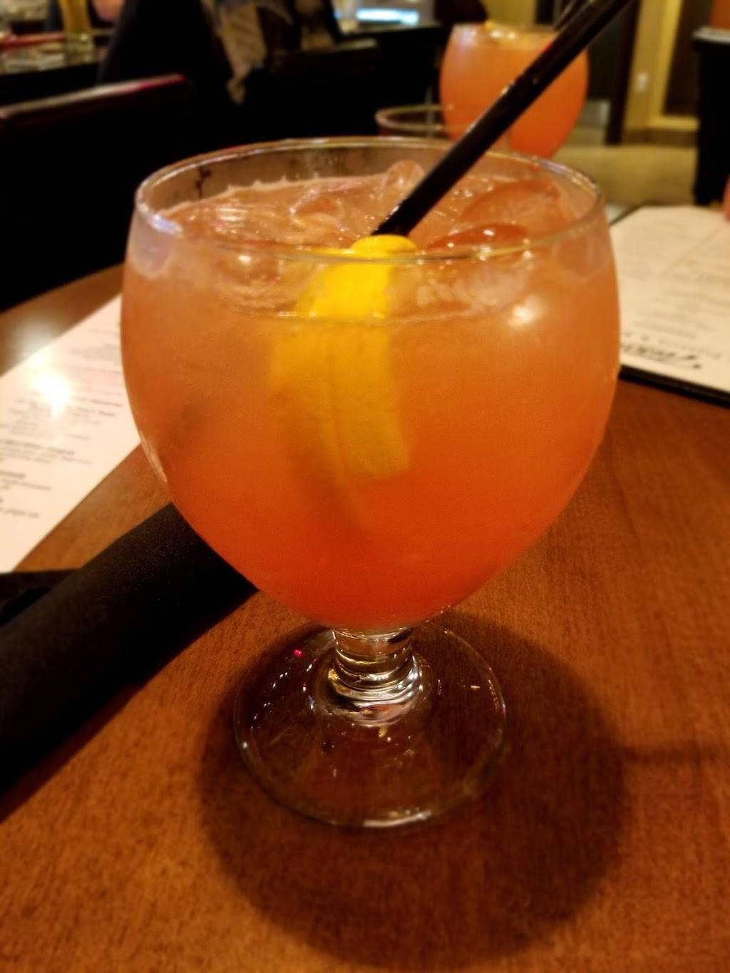 Tuscanos Pizzeria & Bistro | restaurant | 1579 Oxford St E, London, ON N5V 1W5, Canada | 5194523737 OR +1 519-452-3737