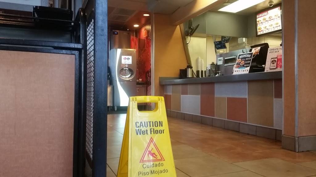 Jack in the Box | restaurant | 22633 Marine View Dr S, Des Moines, WA 98198, USA | 2068700995 OR +1 206-870-0995