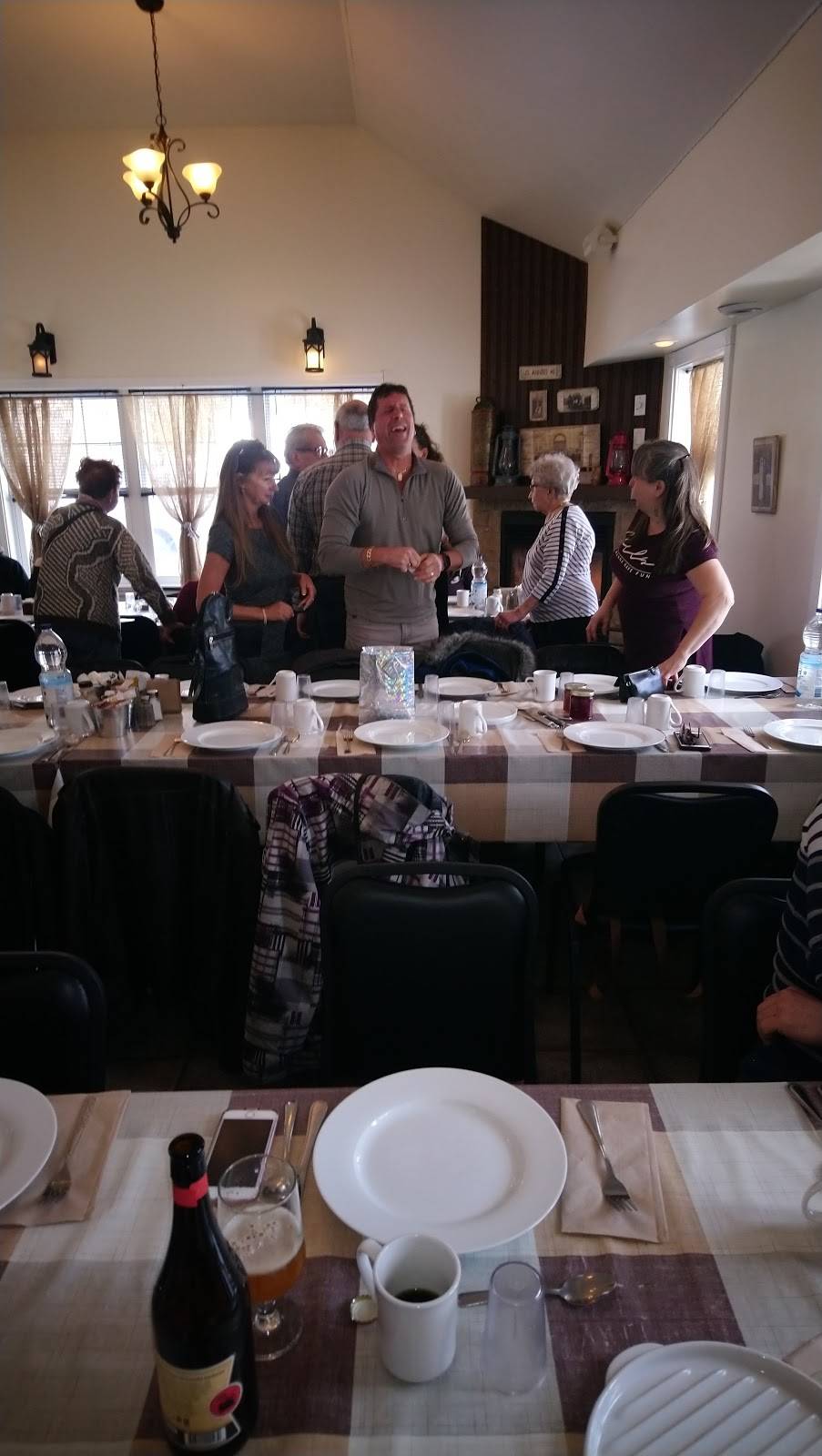 L`Érablière aux Quatre Vents | restaurant | 14200 Chemin Dupuis, Mirabel, QC J7N 3H7, Canada | 4504310704 OR +1 450-431-0704