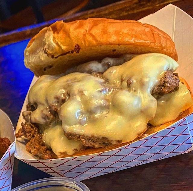 Finnegans Wake | restaurant | 305 South Ave, Springfield, MO 65806, USA | 4178691500 OR +1 417-869-1500