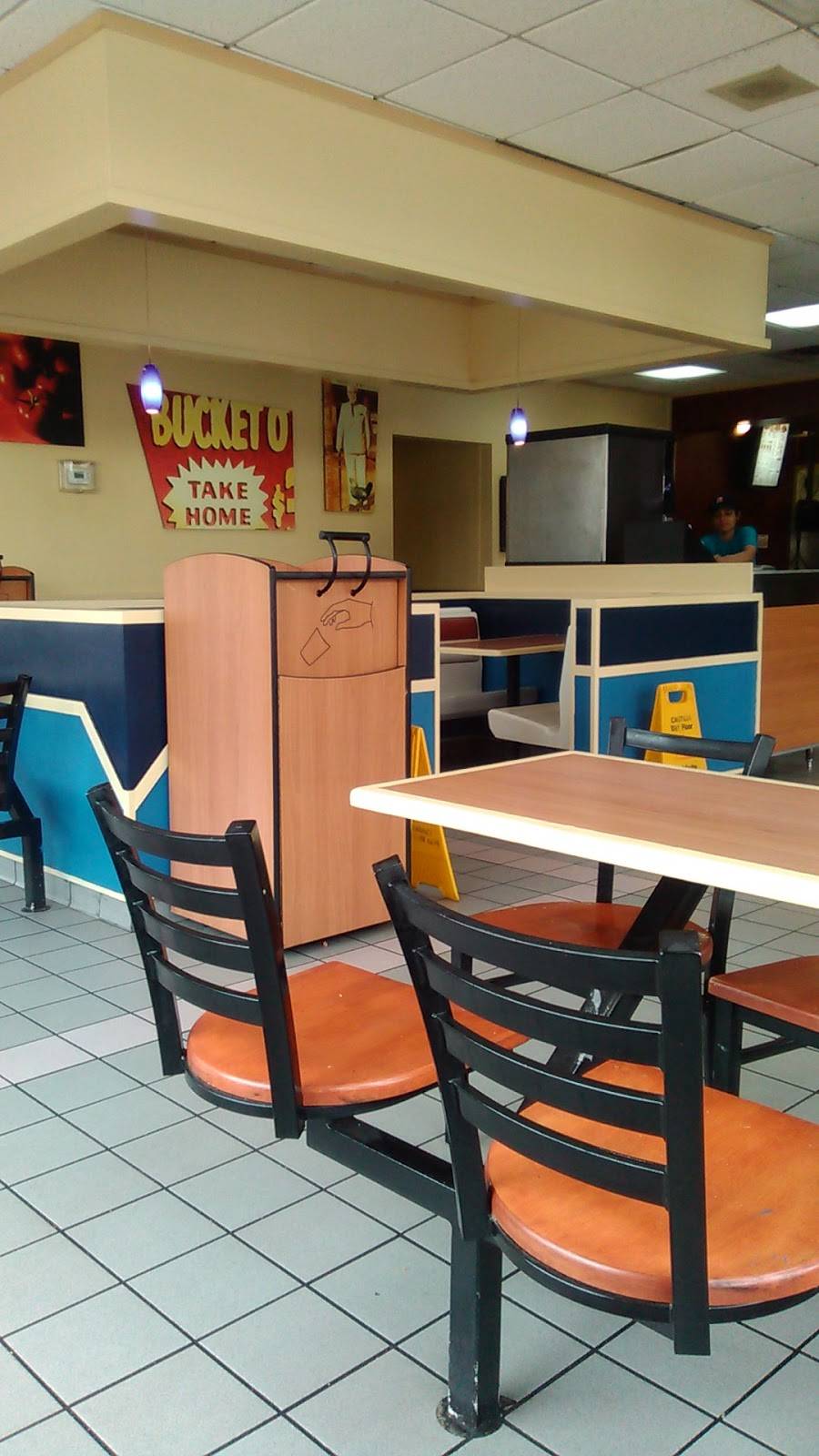 Taco Bell | meal takeaway | 7161 Goreway Dr, Mississauga, ON L4T 2T5, Canada | 9056773813 OR +1 905-677-3813