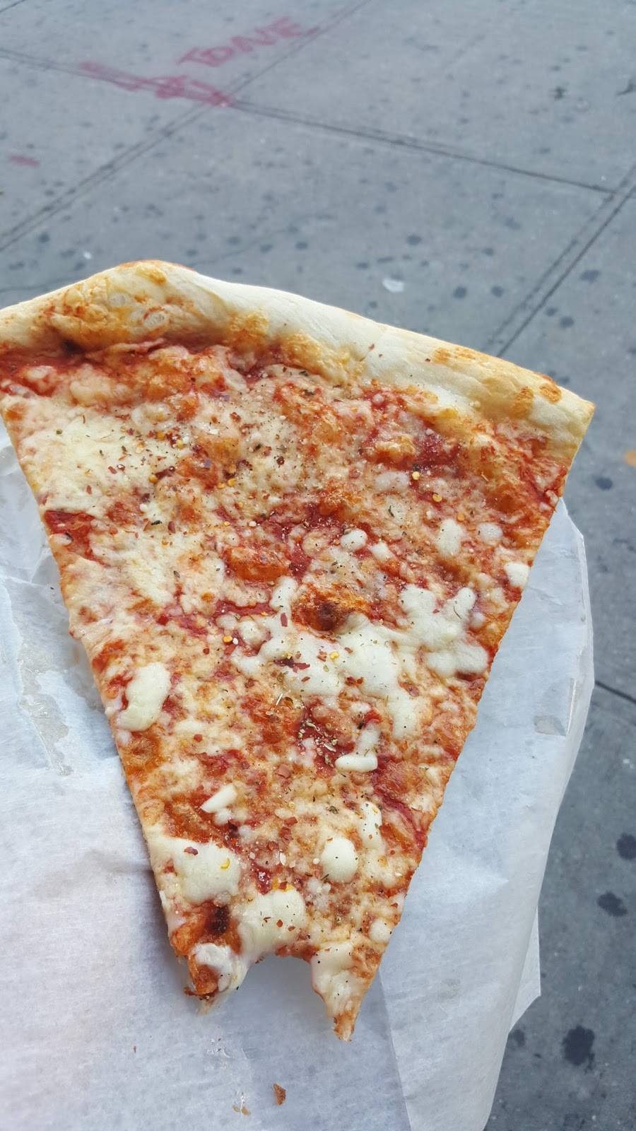 Ljubos Pizza | meal takeaway | 15 Westchester Square, Bronx, NY 10461, USA | 7188630874 OR +1 718-863-0874