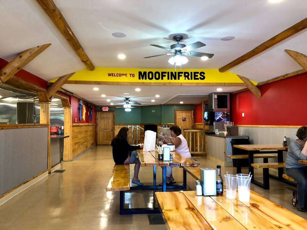 Moofinfries | restaurant | w11627 US-2, Naubinway, MI 49762, USA | 9064779000 OR +1 906-477-9000
