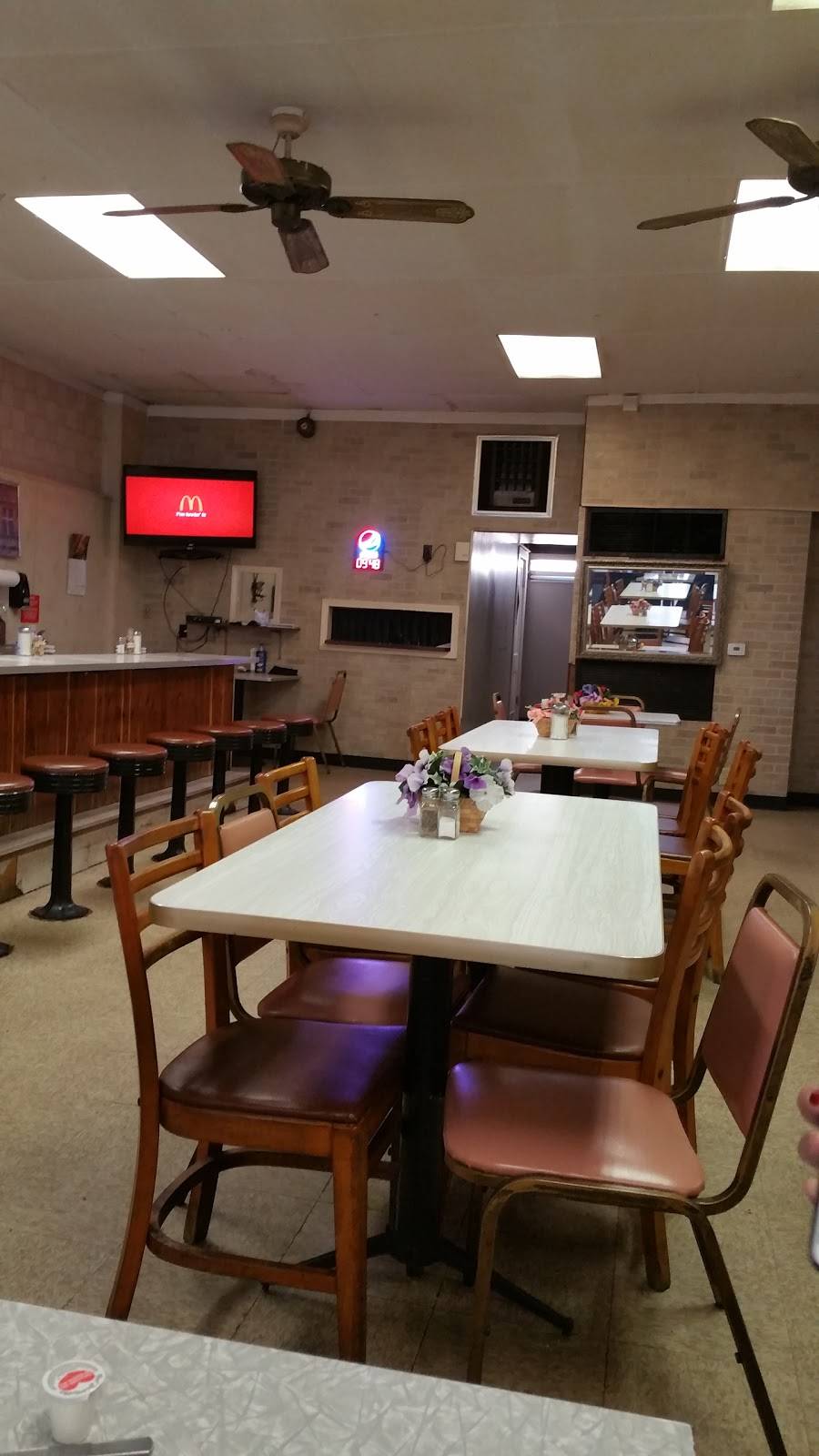 Three Star Restaurant | restaurant | 1806 E 28th St, Lorain, OH 44055, USA | 4402777105 OR +1 440-277-7105