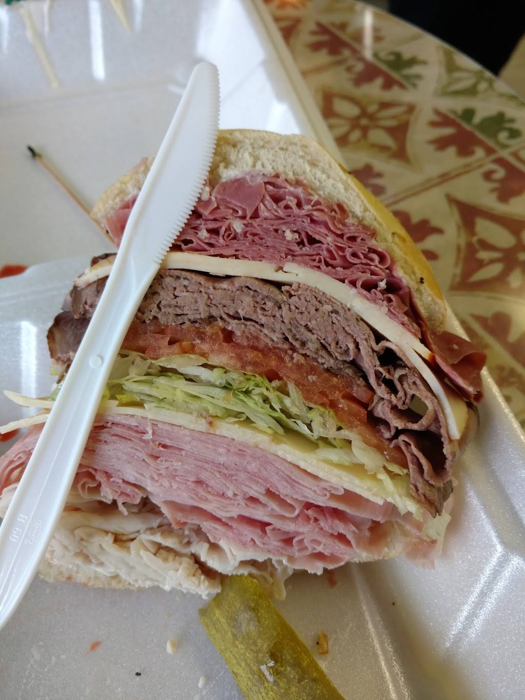 Showtime Eatery | meal takeaway | 114 W Main St, Barrington, IL 60010, USA | 2245172055 OR +1 224-517-2055