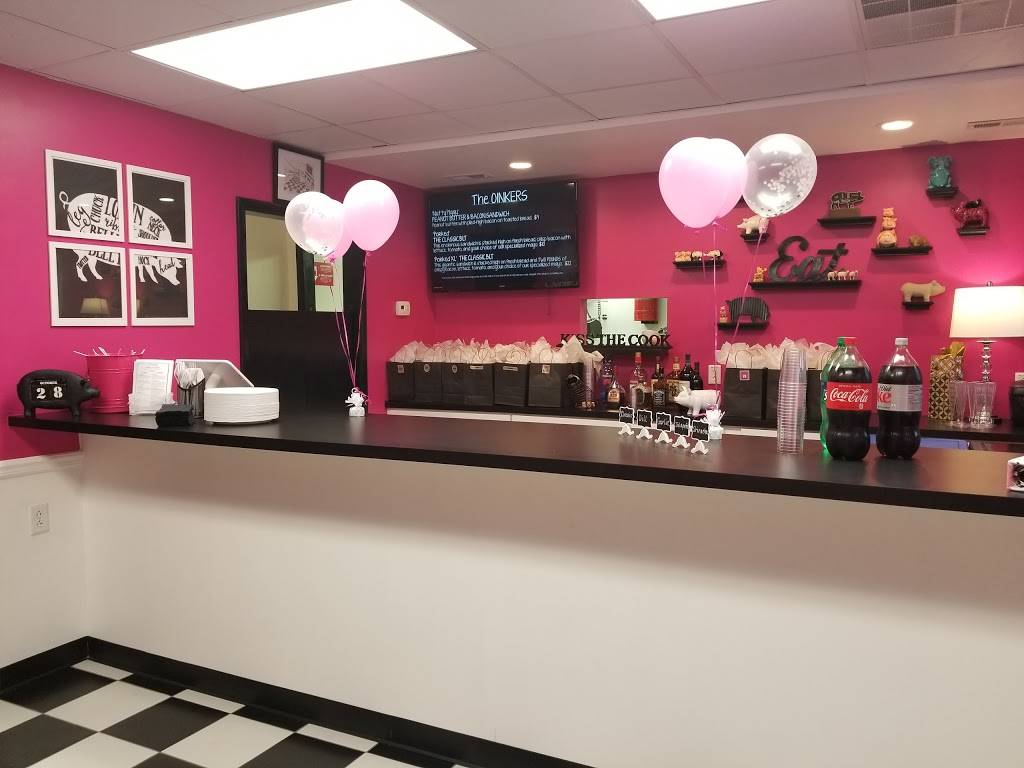 Porked Lincoln Place | restaurant | 5203 Interboro Ave, Pittsburgh, PA 15207, USA | 4122053716 OR +1 412-205-3716