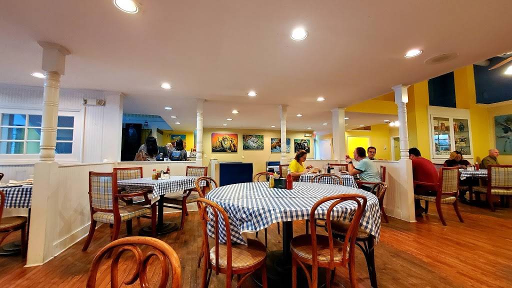 Blue Plate Cafe | restaurant | 113 Court Ave, Memphis, TN 38103, USA | 9015232050 OR +1 901-523-2050