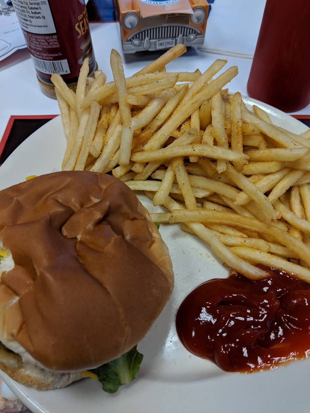 Steak n Shake | restaurant | 5960 E Main St, Columbus, OH 43213, USA | 6145011530 OR +1 614-501-1530