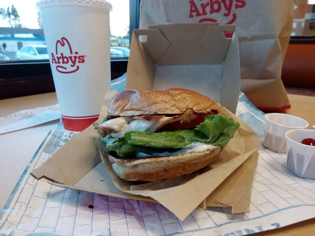 Arbys | restaurant | 1362 W Arrowhead Rd Dr, Duluth, MN 55811, USA | 2187288918 OR +1 218-728-8918