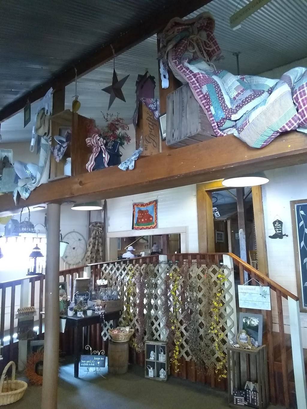 Goddards Barn ~N~ Grill | restaurant | 169 E Vienna St #1839, Anna, IL 62906, USA | 6188337444 OR +1 618-833-7444