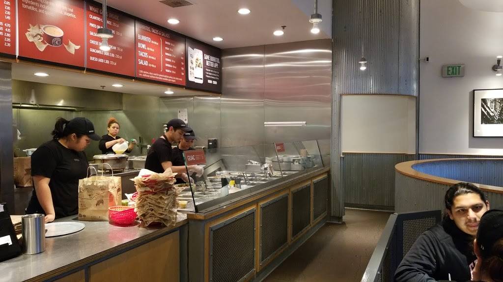 Chipotle Mexican Grill | restaurant | 1586 Gateway Blvd Ste B, Fairfield, CA 94533, USA | 7074320330 OR +1 707-432-0330