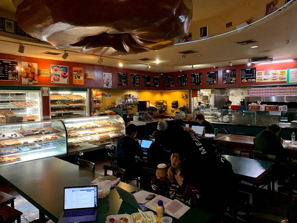 Happy Donuts | restaurant | 3916 El Camino Real, Palo Alto, CA 94306, USA | 6502726571 OR +1 650-272-6571