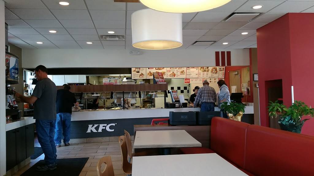 KFC | restaurant | 1500 S Park Ave, Herrin, IL 62948, USA | 6189426804 OR +1 618-942-6804