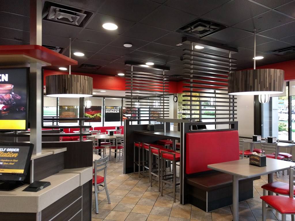 Hardees | restaurant | 5775 Old Hickory Blvd, Hermitage, TN 37076, USA | 6153913228 OR +1 615-391-3228
