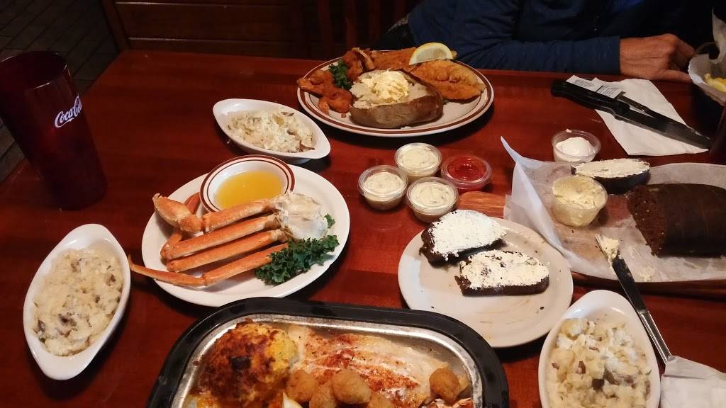 The Ranch House Grill | restaurant | 4426 W Gandy Blvd, Tampa, FL 33611, USA | 8138319759 OR +1 813-831-9759