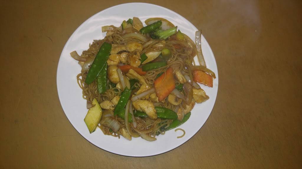 Akira Sushi Bistro | restaurant | 20035 Ashbrook Commons Plaza #176, Ashburn, VA 20147, USA | 7037236799 OR +1 703-723-6799