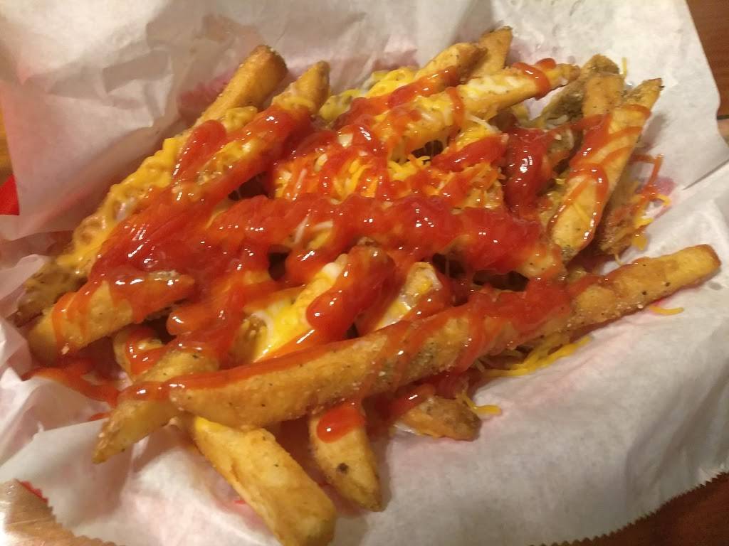 The Pesky Pelican Brew Pub | restaurant | 923 72nd St N, St. Petersburg, FL 33710, USA | 7273029600 OR +1 727-302-9600