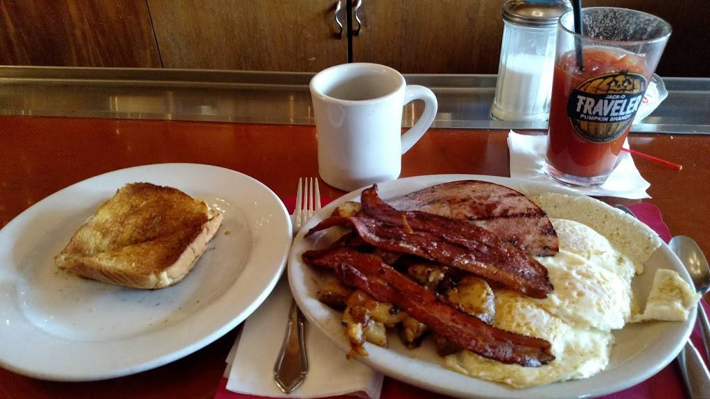 Patricks | restaurant | 40 Lebanon St, Malden, MA 02148, USA | 7813243418 OR +1 781-324-3418