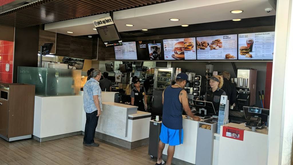 McDonalds | cafe | 13401 Landstar Blvd, Orlando, FL 32824, USA | 4078575076 OR +1 407-857-5076