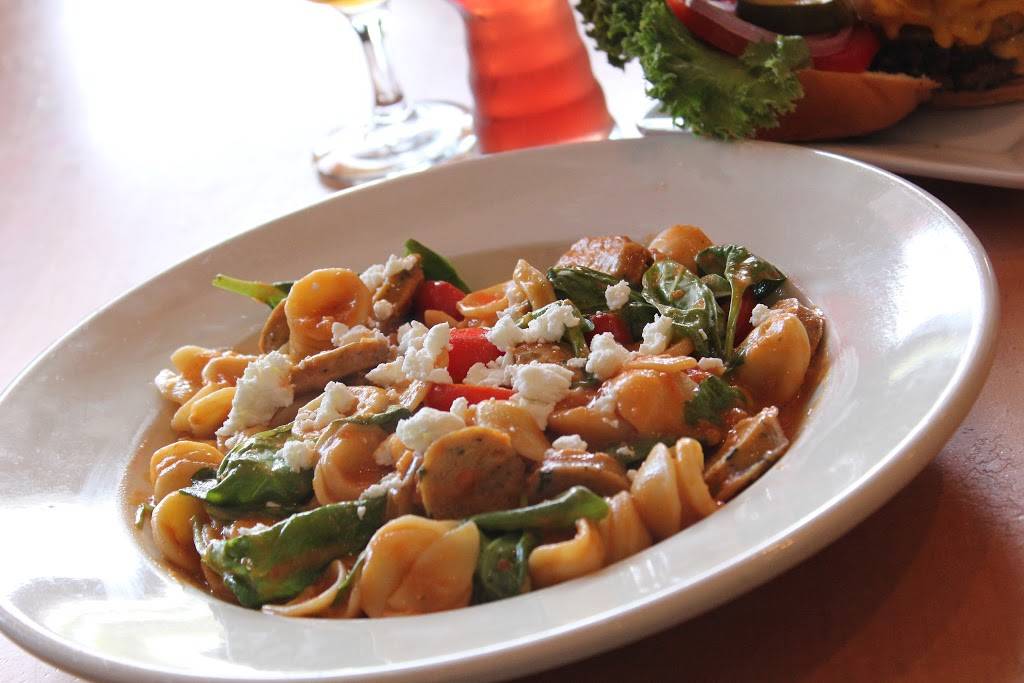 Dogfish Head Brewings & Eats | restaurant | 320 Rehoboth Ave, Rehoboth Beach, DE 19971, USA | 3022262739 OR +1 302-226-2739