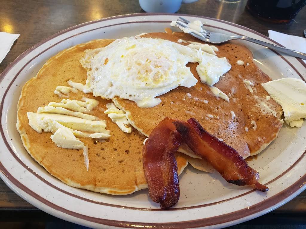 Tom Thumb Drive In | restaurant | 1412 A St W, Fort Dodge, IA 50501, USA | 5159554051 OR +1 515-955-4051