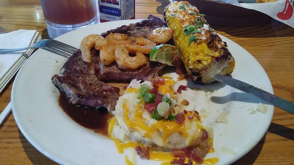 Chilis Grill & Bar | meal takeaway | 3230 SE Military Dr, San Antonio, TX 78235, USA | 2103378241 OR +1 210-337-8241