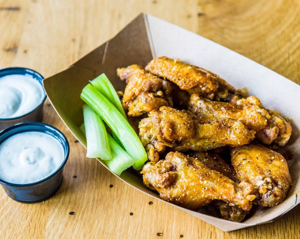 The Local Fry | restaurant | 711 W 40th St, Baltimore, MD 21211, USA | 6672102633 OR +1 667-210-2633