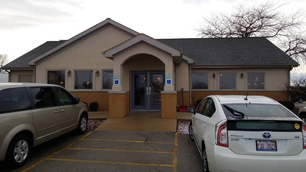 Richs Family Restaurant | restaurant | 305 Ellen, Ogden, IL 61859, USA | 2175822777 OR +1 217-582-2777