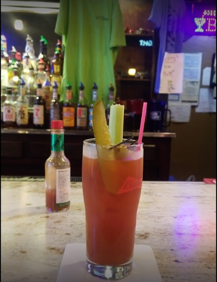 Crickets 7th St. Bar & Grille | restaurant | 120 W E 7th St, Auburn, IN 46706, USA | 2609259980 OR +1 260-925-9980