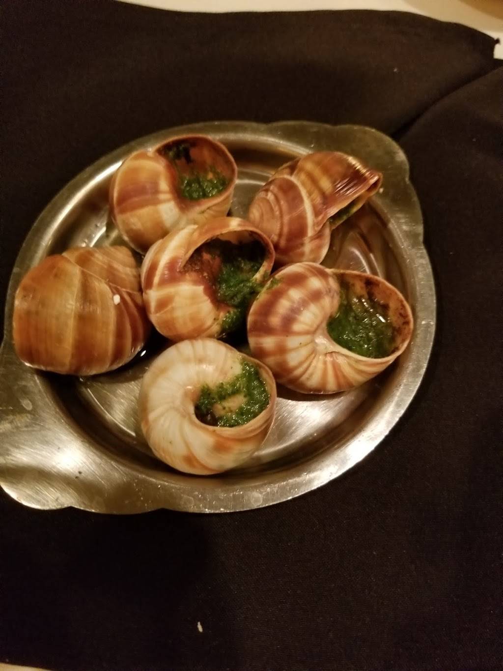 Petit Paree Restaurant & Lounge | restaurant | 228 E Main St, Festus, MO 63028, USA | 6369378400 OR +1 636-937-8400