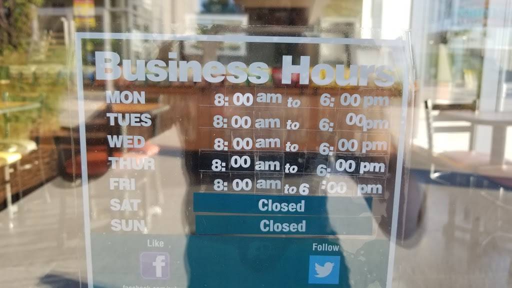 Subway | restaurant | Spectrum Square, 5019 Spectrum Way Unit 5A, Mississauga, ON L4W 5B3, Canada | 9052820733 OR +1 905-282-0733