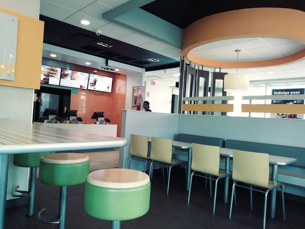 McDonalds | cafe | 15710 SW 56th St, Miami, FL 33193, USA | 3053831447 OR +1 305-383-1447