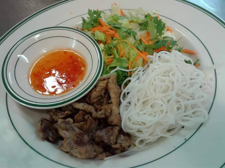 Valeries Asian Cuisine | restaurant | 106 Wildwood Rd, Willernie, MN 55090, USA | 6514263668 OR +1 651-426-3668