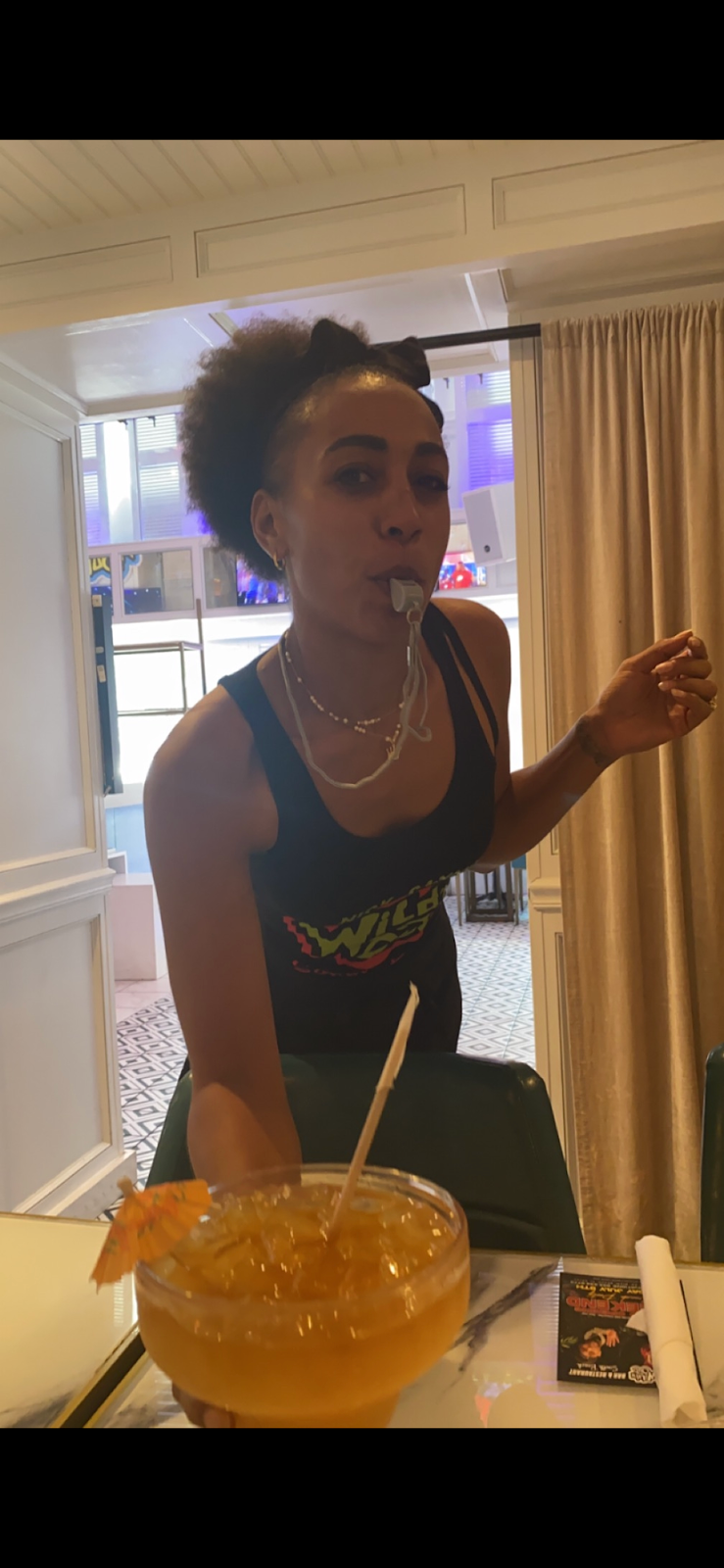 Wild N Out Bar and Resturant | restaurant | 1060 Ocean Dr, Miami Beach, FL 33139, USA | 3055359773 OR +1 305-535-9773