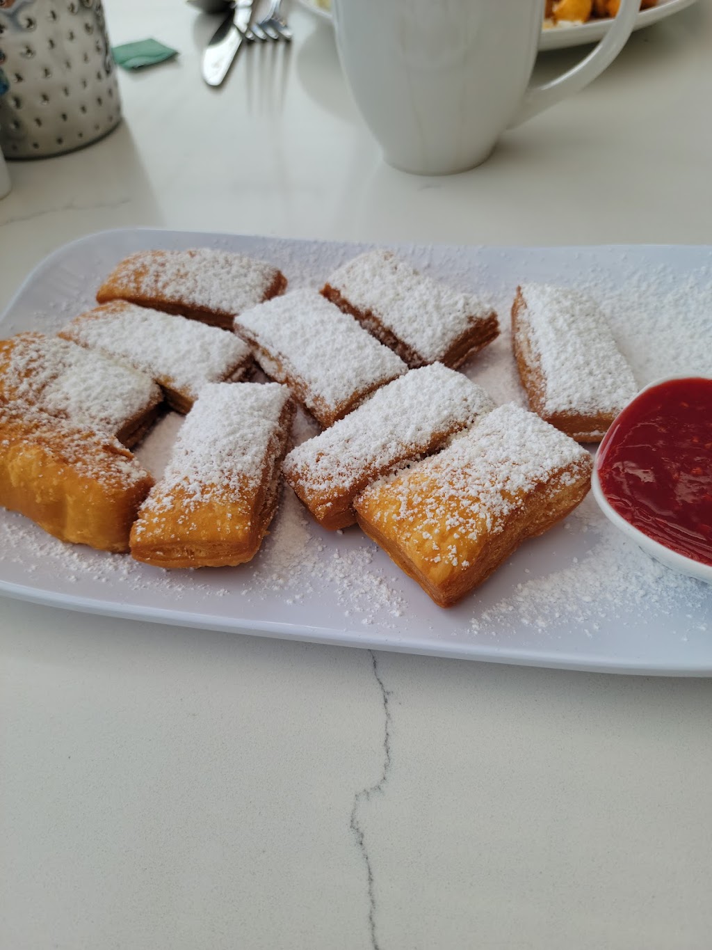 Mimosas | restaurant | 7430 N Kings Hwy, Myrtle Beach, SC 29572, USA | 8438393989 OR +1 843-839-3989