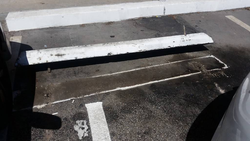 Subway | restaurant | 1752 E Lugonia Ave #123, Redlands, CA 92374, USA | 9093897196 OR +1 909-389-7196