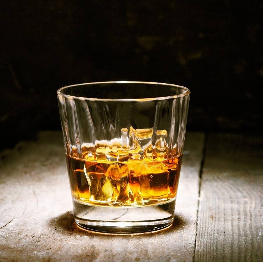 Eighth & Rail | restaurant | 22505 8th St, Newhall, CA 91321, USA | 6612557833 OR +1 661-255-7833