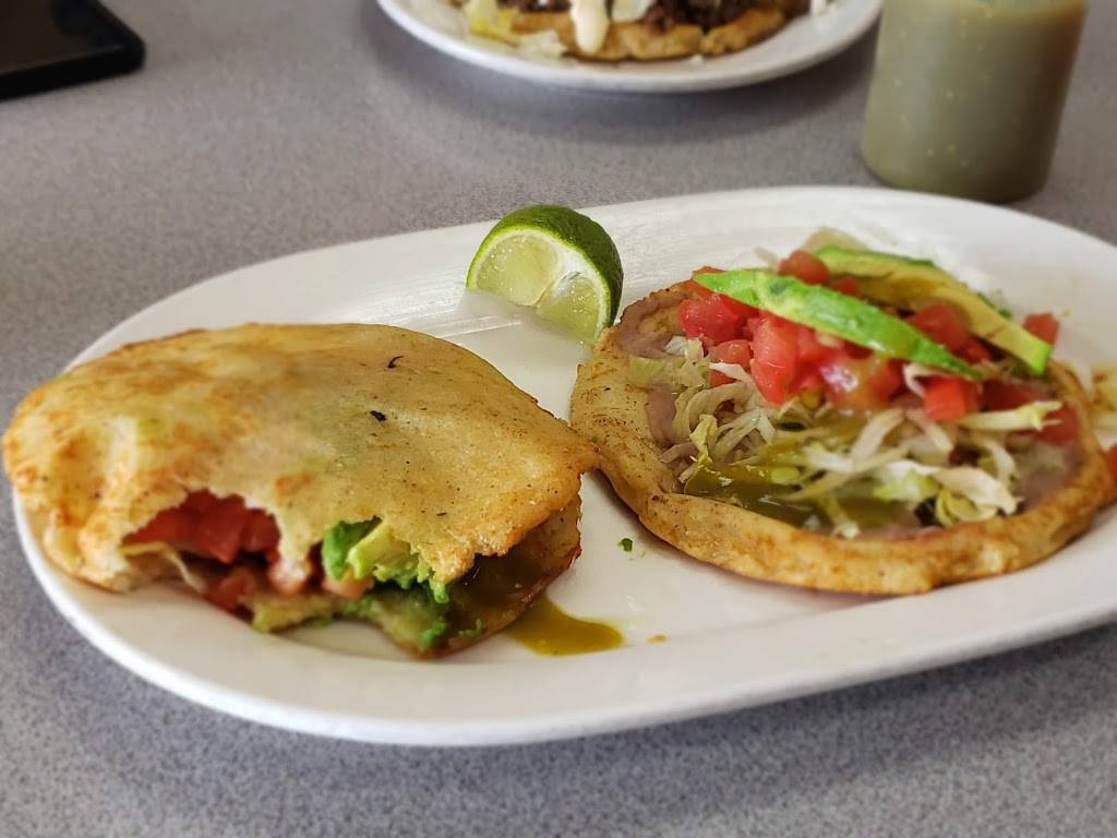 Taquería Sabor Queretano | restaurant | 4512 E Washington Ave #7, Madison, WI 53704, USA | 6082490877 OR +1 608-249-0877