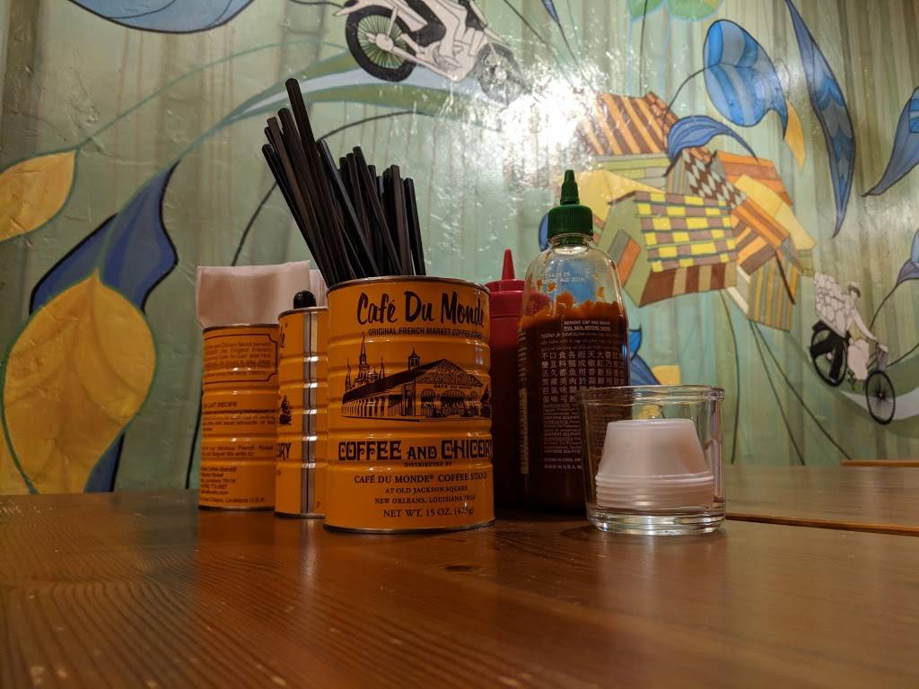 Mama Pho (on Grand St.) | meal takeaway | 580 Grand St, Brooklyn, NY 11211, USA | 7185995015 OR +1 718-599-5015