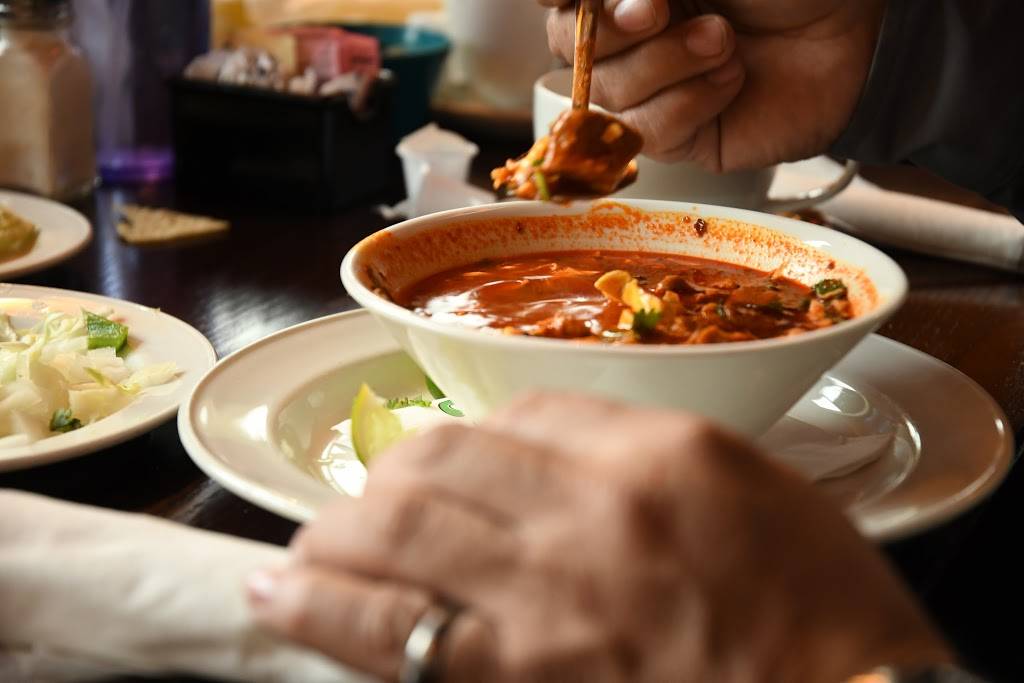 Flores Mexican Restaurant | restaurant | 4625 W William Cannon Dr, Austin, TX 78749, USA | 5128924845 OR +1 512-892-4845