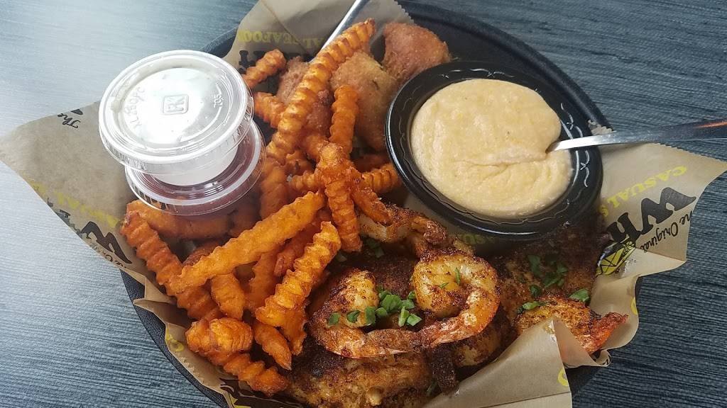 Wharf Casual Seafood EastChase | restaurant | 6945 Eastchase Loop, Montgomery, AL 36117, USA | 3345931850 OR +1 334-593-1850