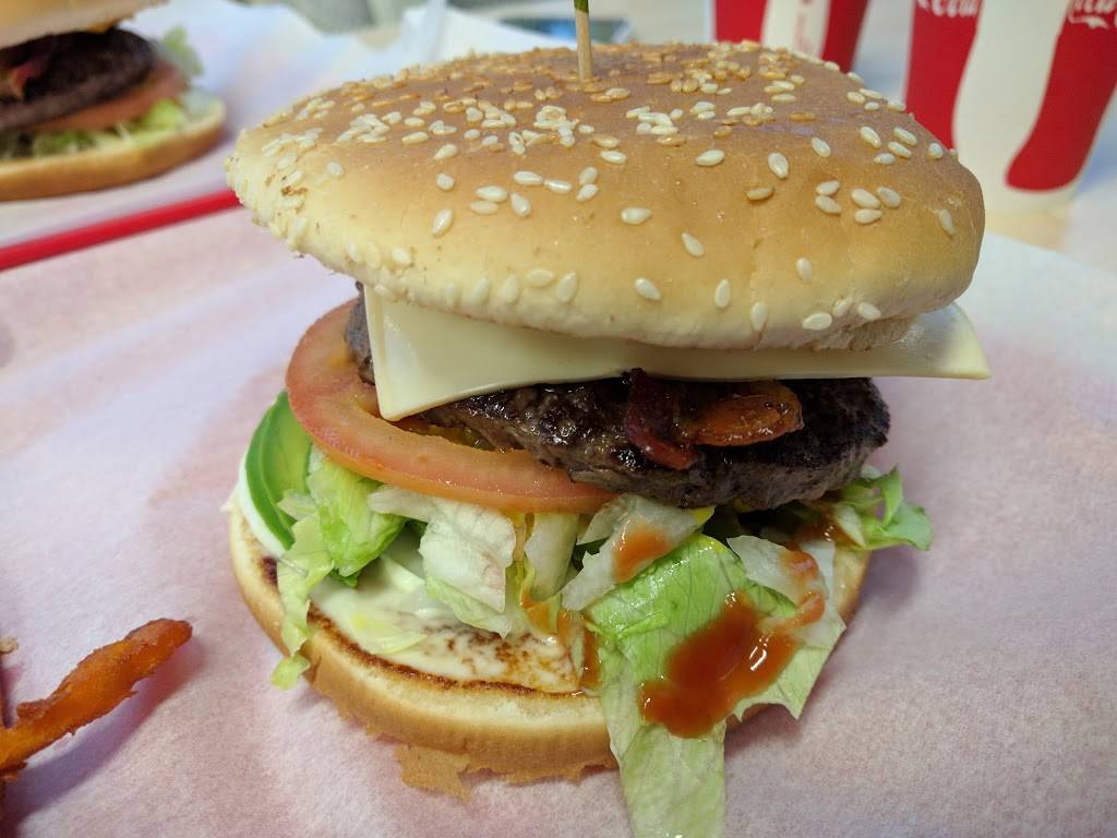 Classic 101 Burgers & Shakes | restaurant | 575 Ralston Ave, Belmont, CA 94002, USA | 6505920505 OR +1 650-592-0505