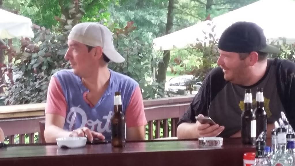 The Boston Waterfront | restaurant | 2422 St David Dr, McKeesport, PA 15135, USA | 4129165532 OR +1 412-916-5532